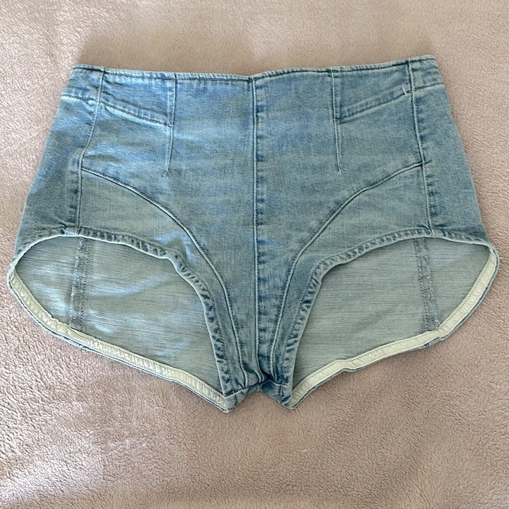 Free People We The Free Keep It Brief Denim Micro Shorts East Coast NEW $58! - Picture 5 of 7
